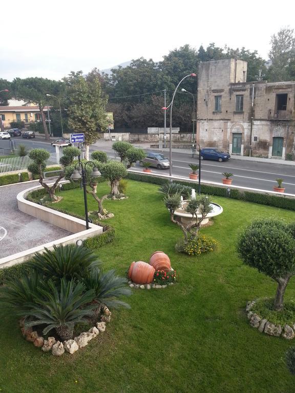 Hotel Maddaloni Tufino Exterior foto